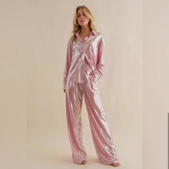 933. The Barbie Pink Metallic Sophisticate Set - Picture 3 of 6